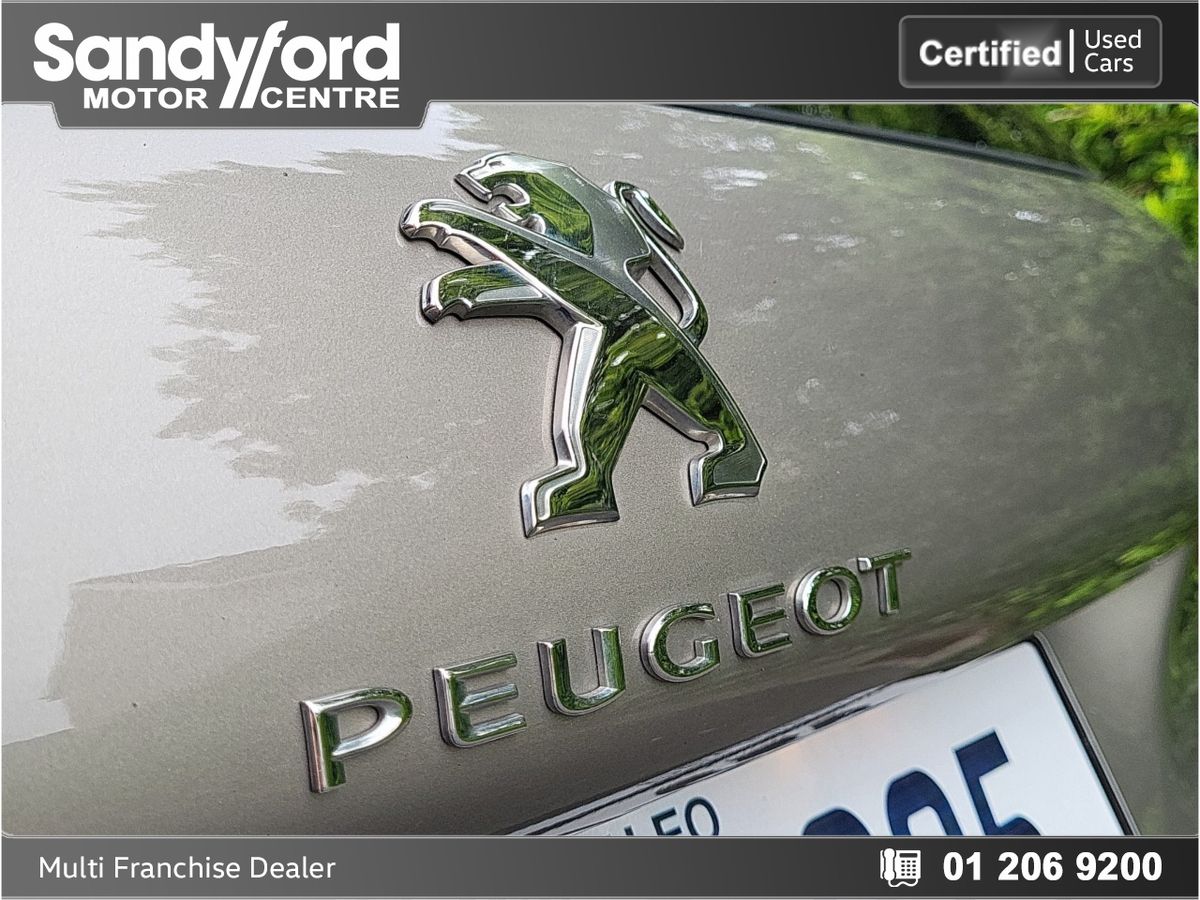 Peugeot Peugeot 2008 1.2  Automatic Allure**Pan Roof**