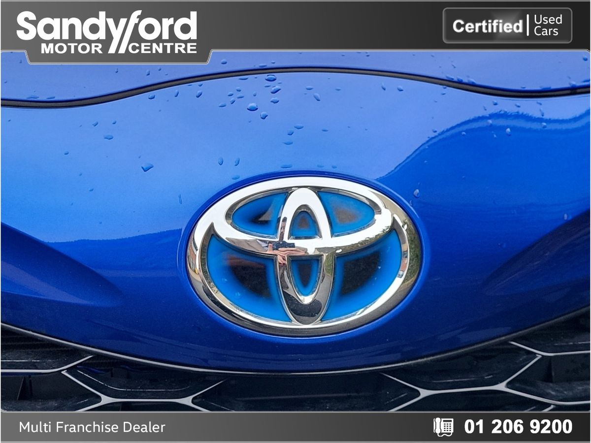 Toyota Toyota Yaris Hybrid Sport **AUTOMATIC**One Owner**