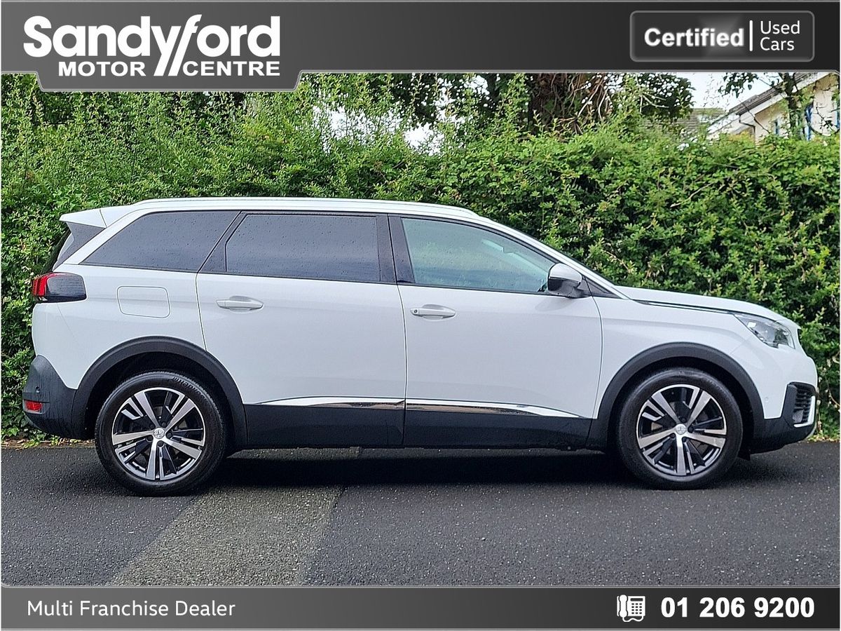 Peugeot Peugeot 5008 1.2 Petrol AUTOMATIC ALLURE**1 OWNER**