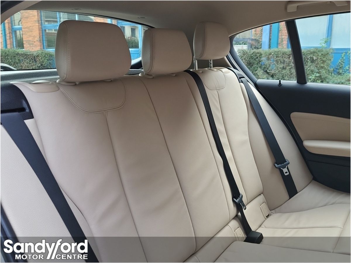 BMW BMW 1 Series 116d SE**FULL CREAM LEATHER**