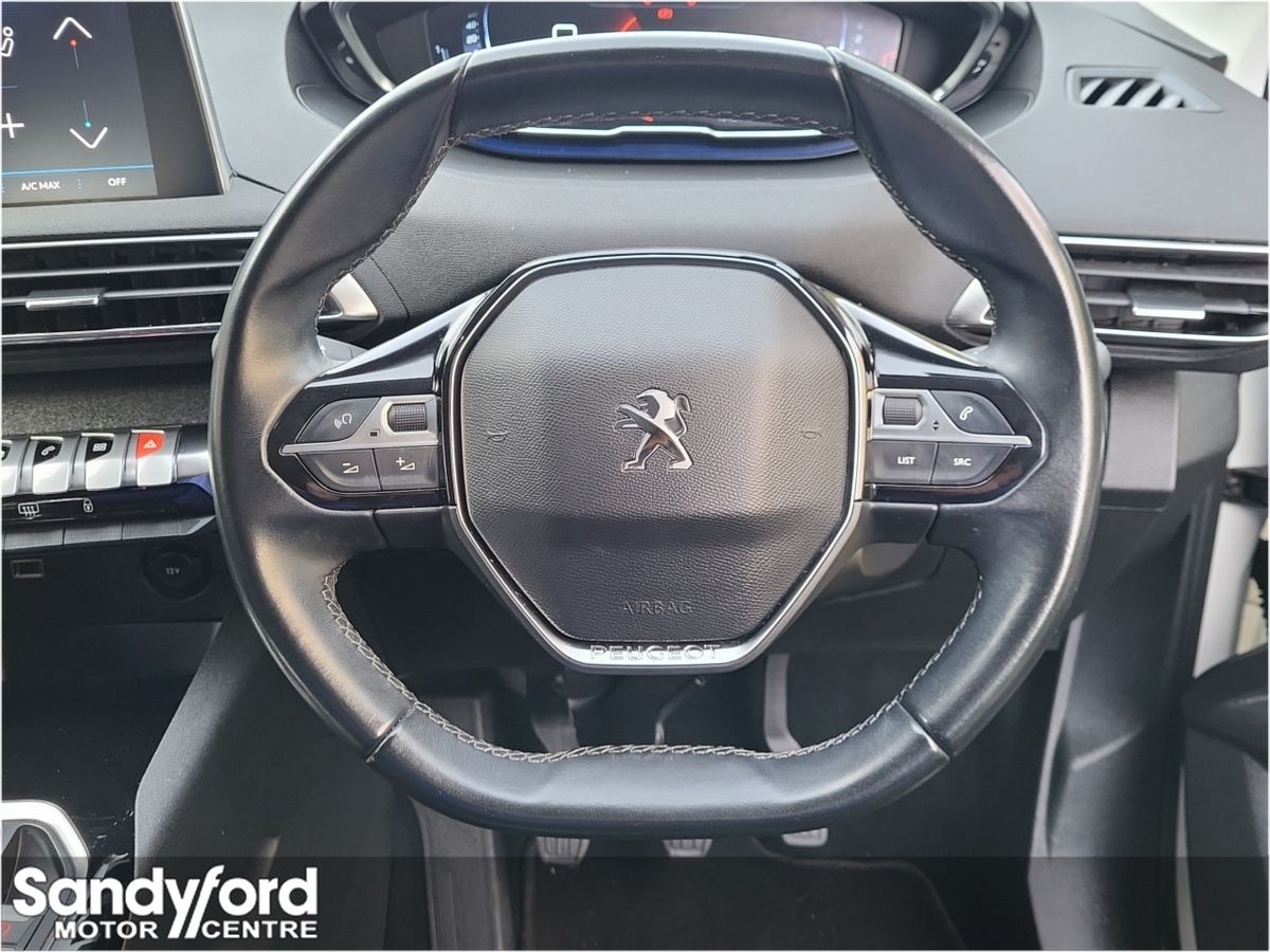 Peugeot Peugeot 5008 1.5 HDi 130bhp*FULL SERVICE HISTORY**