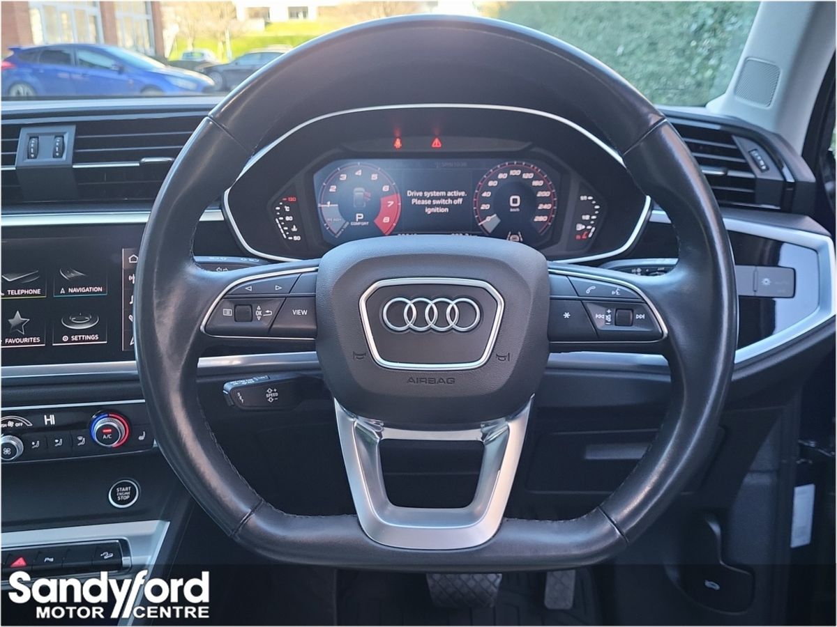 Audi Audi Q3 35 TFSI 150HP S Tronic SE