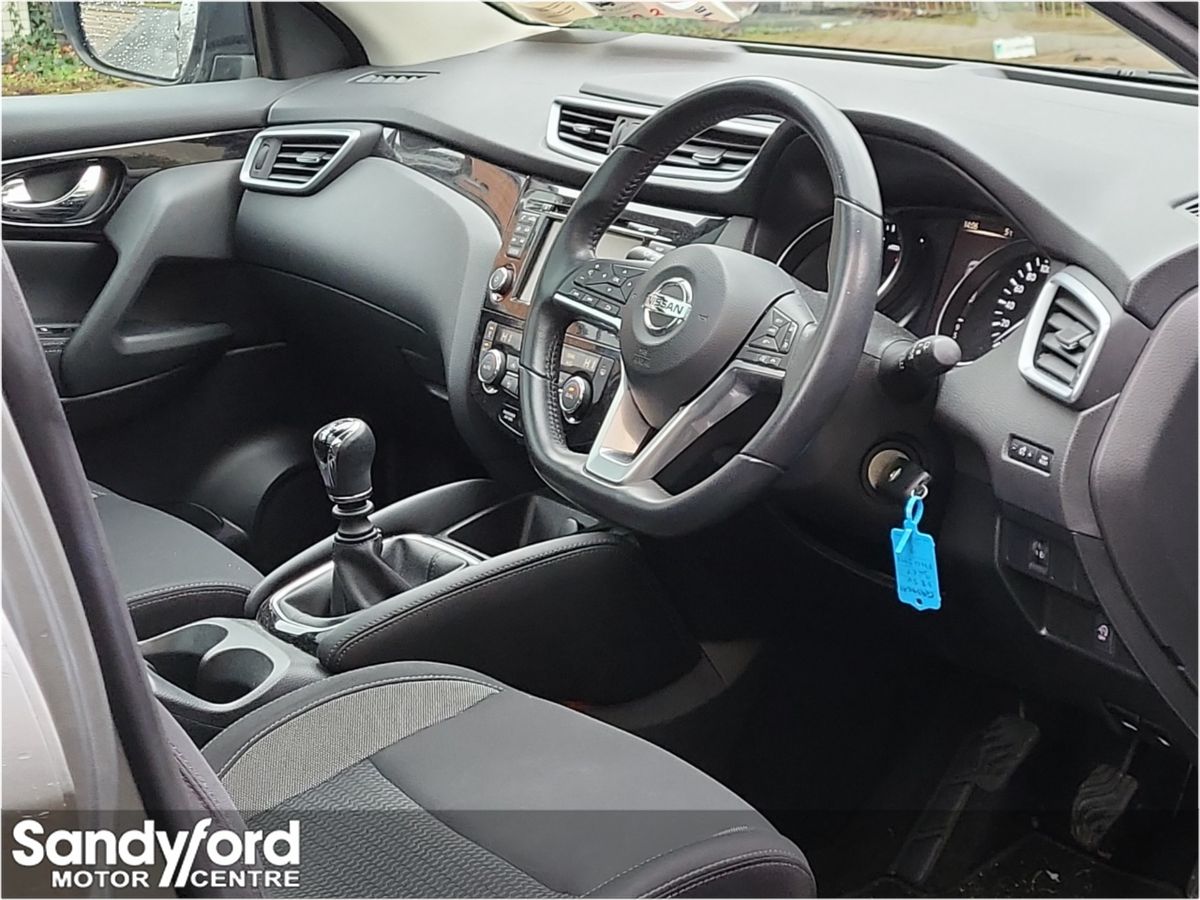 Nissan Nissan QASHQAI 1.2 PETROL **LOW MILES**IMMACULATE**