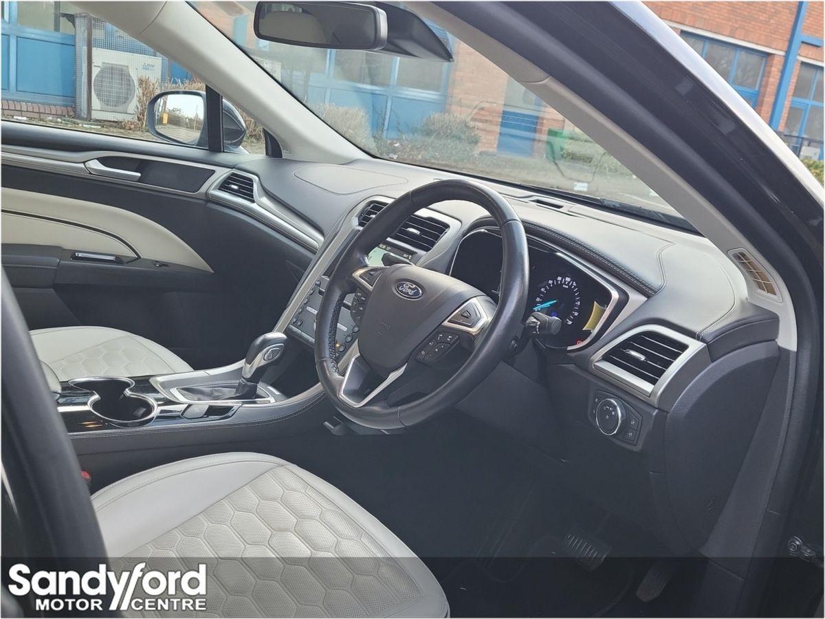 Ford Ford Mondeo 2.0 MHEV**VIGNALE**HUGE SPEC**